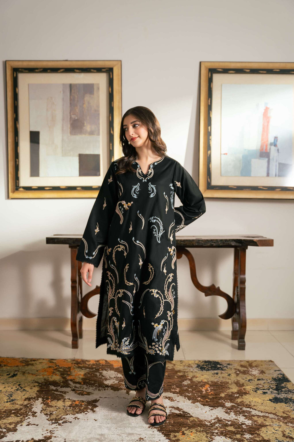 Siyah – Black Embroidered Cotton Two-Piece